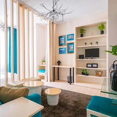 Bright Bohemian Studio With Prime Location Апартамент